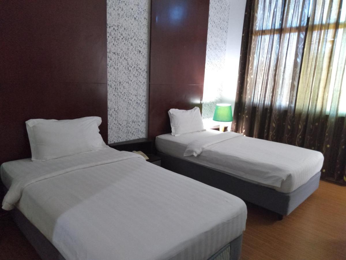 Ginasuite Kompleks27 Hotel Μπαντάρ Σερί Μπεγκαβάν Εξωτερικό φωτογραφία