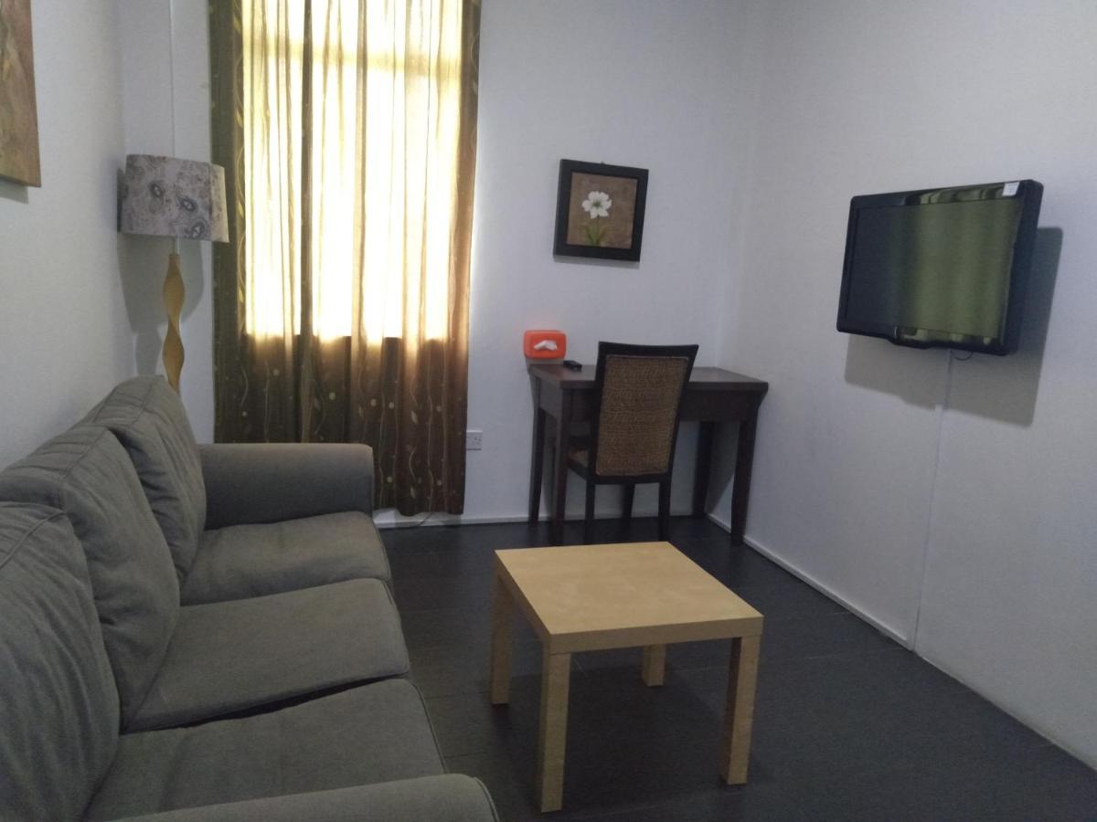 Ginasuite Kompleks27 Hotel Μπαντάρ Σερί Μπεγκαβάν Εξωτερικό φωτογραφία