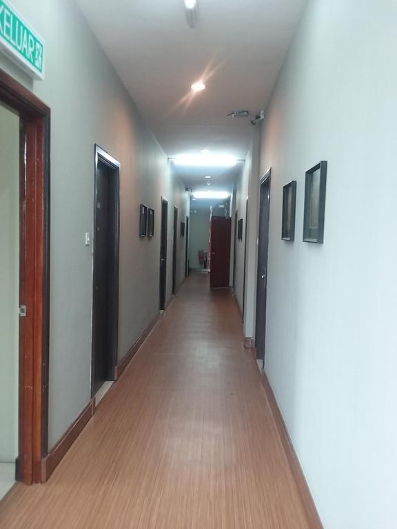 Ginasuite Kompleks27 Hotel Μπαντάρ Σερί Μπεγκαβάν Εξωτερικό φωτογραφία
