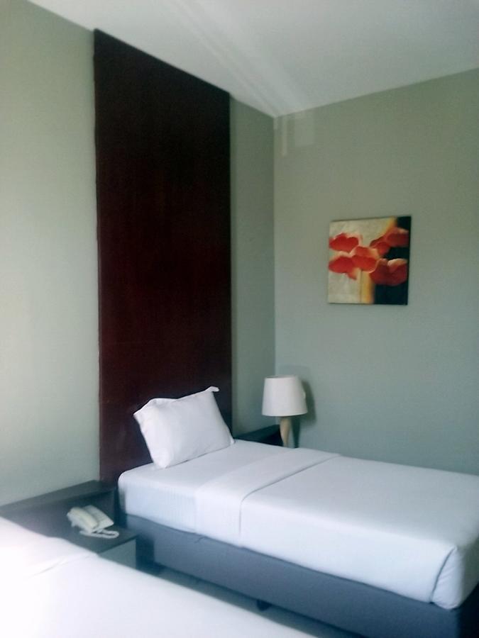 Ginasuite Kompleks27 Hotel Μπαντάρ Σερί Μπεγκαβάν Εξωτερικό φωτογραφία